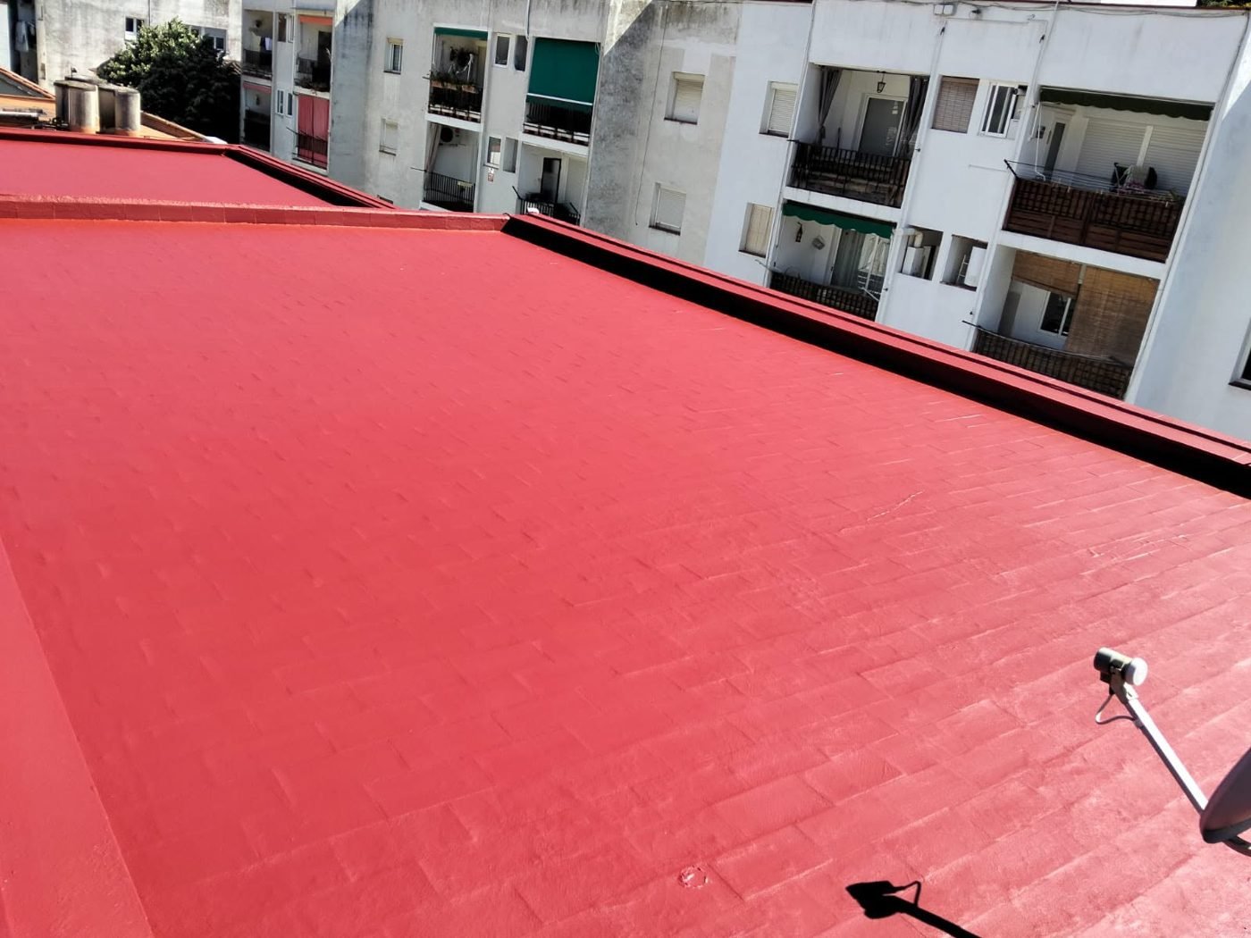Cubierta de comunidad impermeabilizada por Manos Mágicas Barcelona
